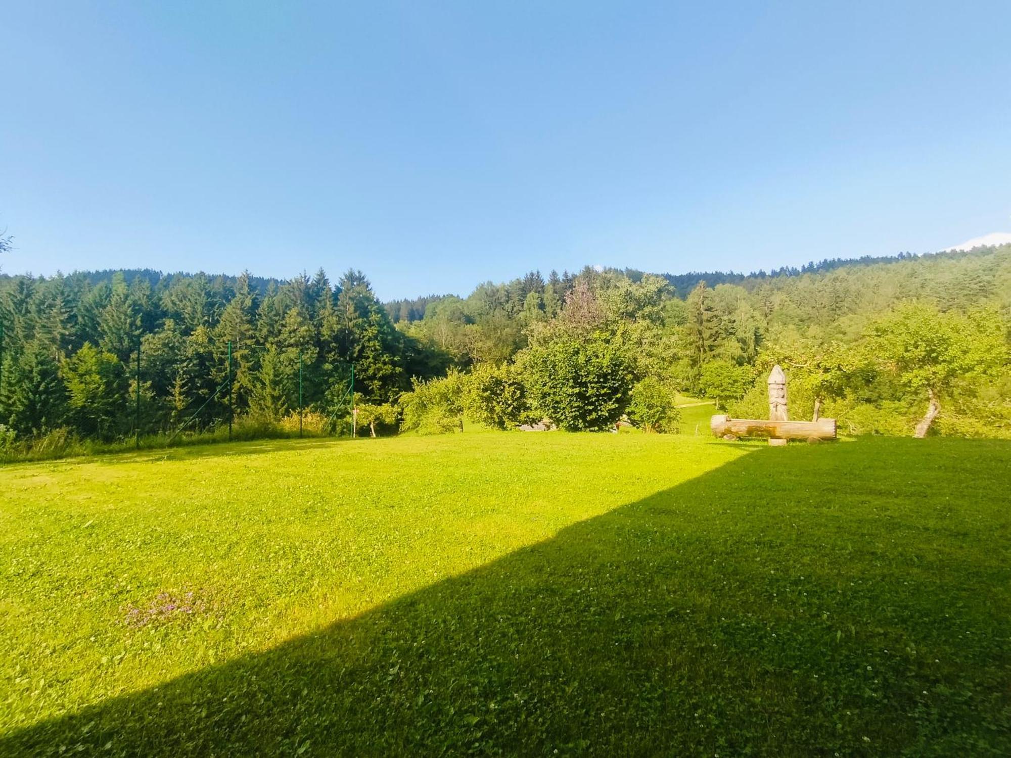 Apartments Organic Tourist Farm Gradisnik Prevalje Exterior foto